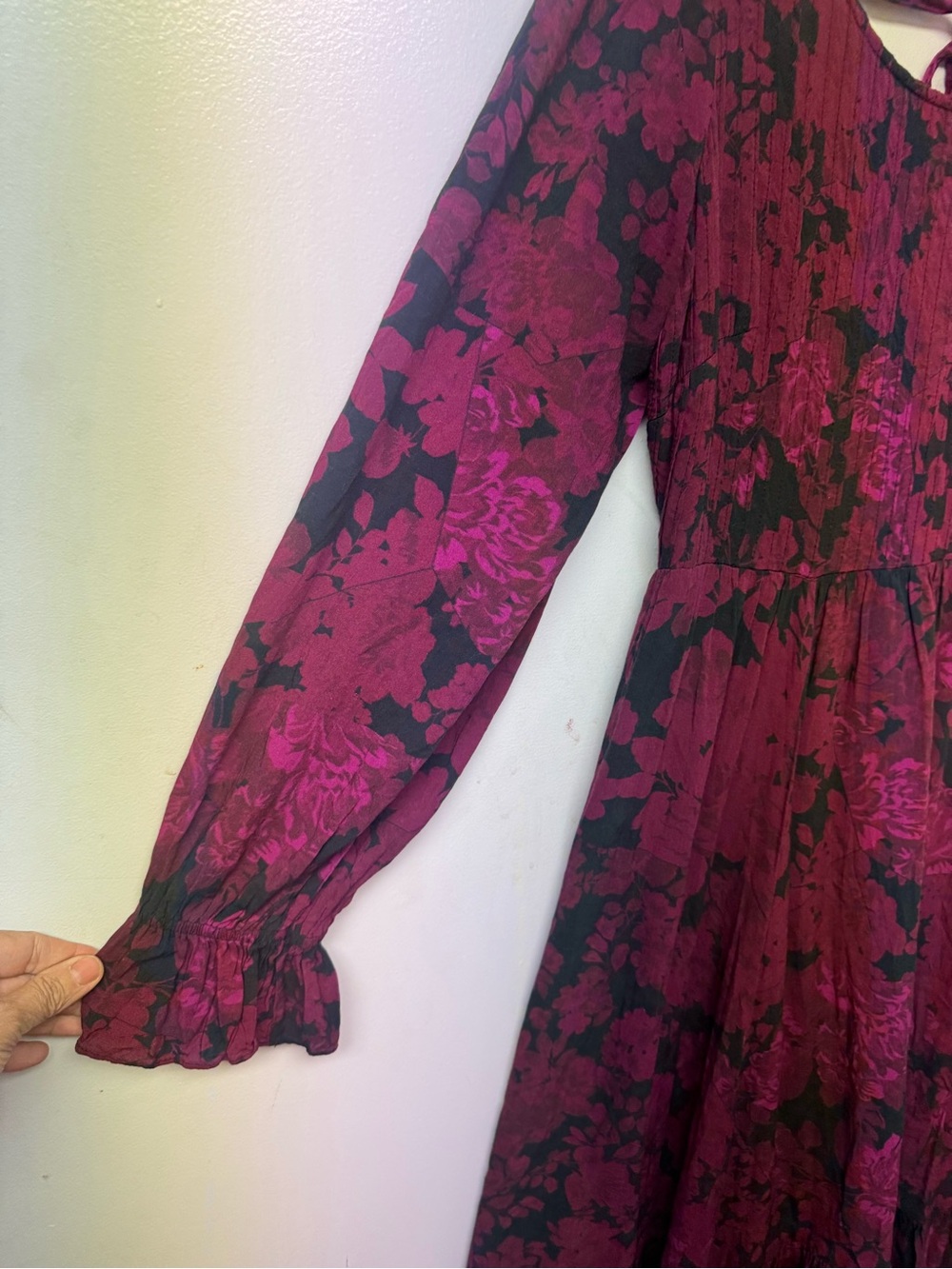 Anthropologie Let Me Be Sharlene Tiered Midi Dress US 6 Cranberry Floral Boho B9 - Picture 8 of 16